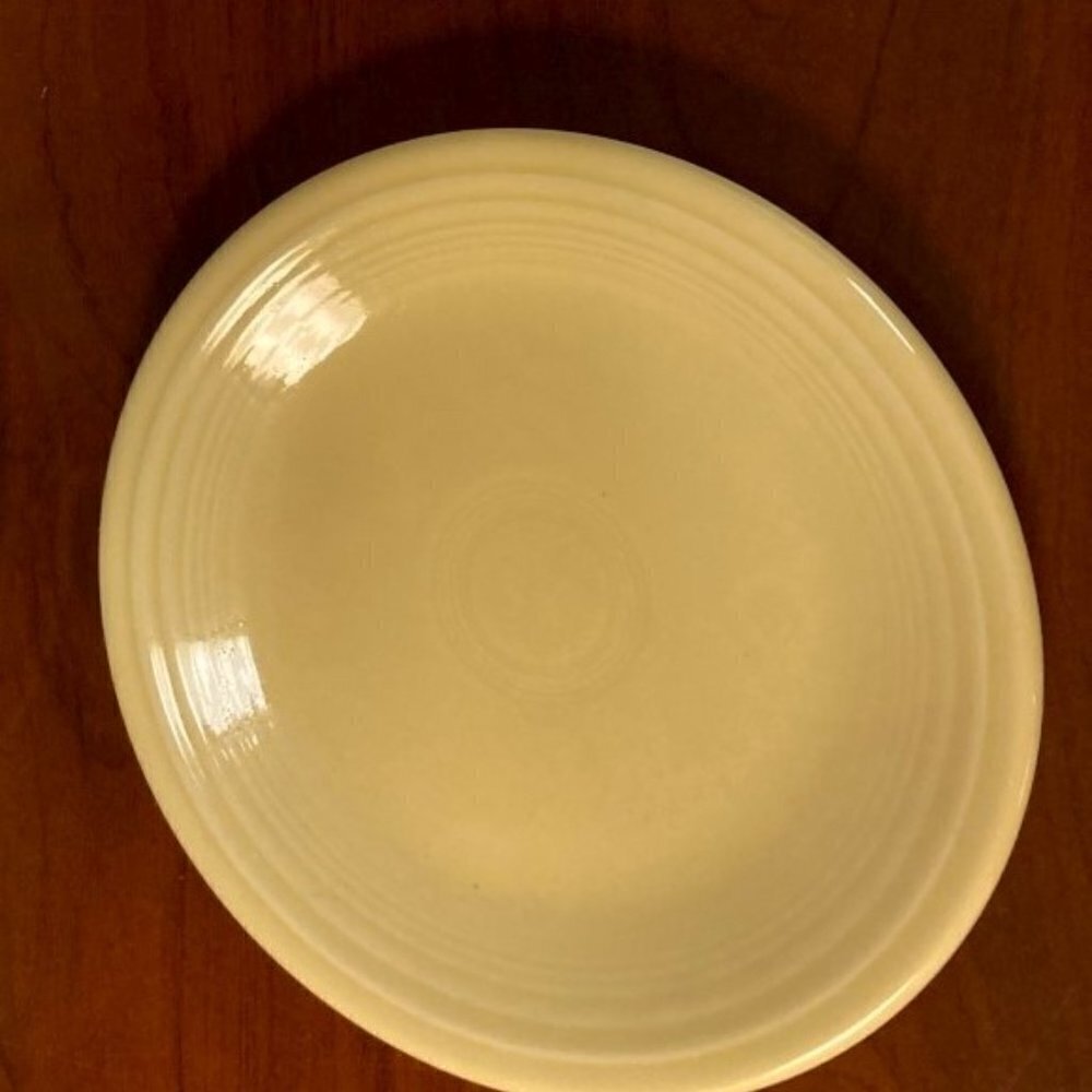 Vintage yellow Fiesta lunch plate 7 in